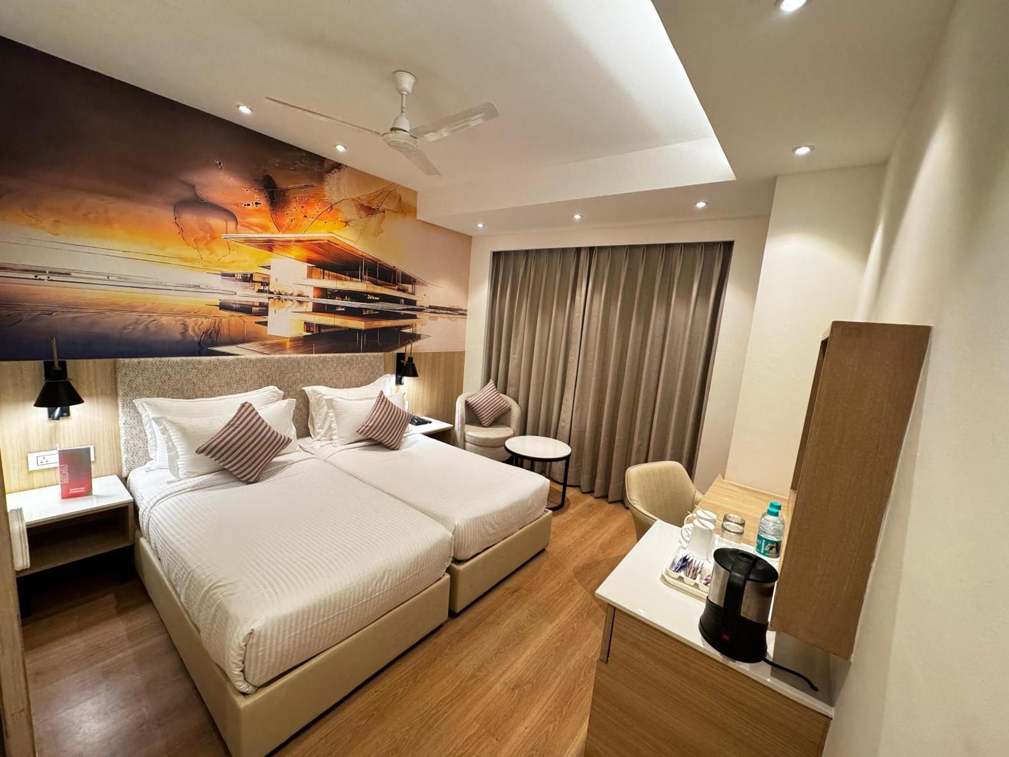 Tulip Inn Zirakpur Εξωτερικό φωτογραφία