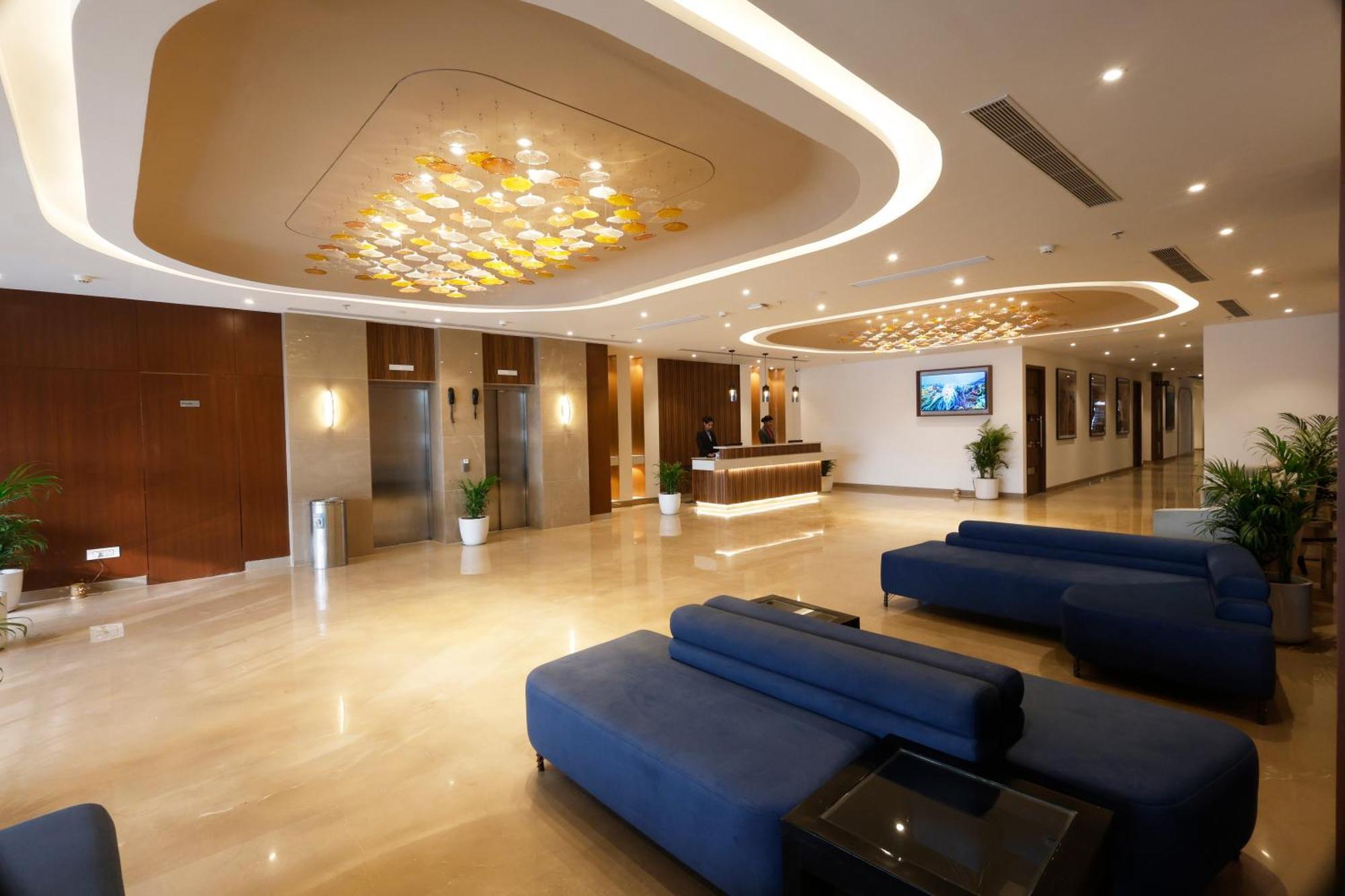 Tulip Inn Zirakpur Εξωτερικό φωτογραφία