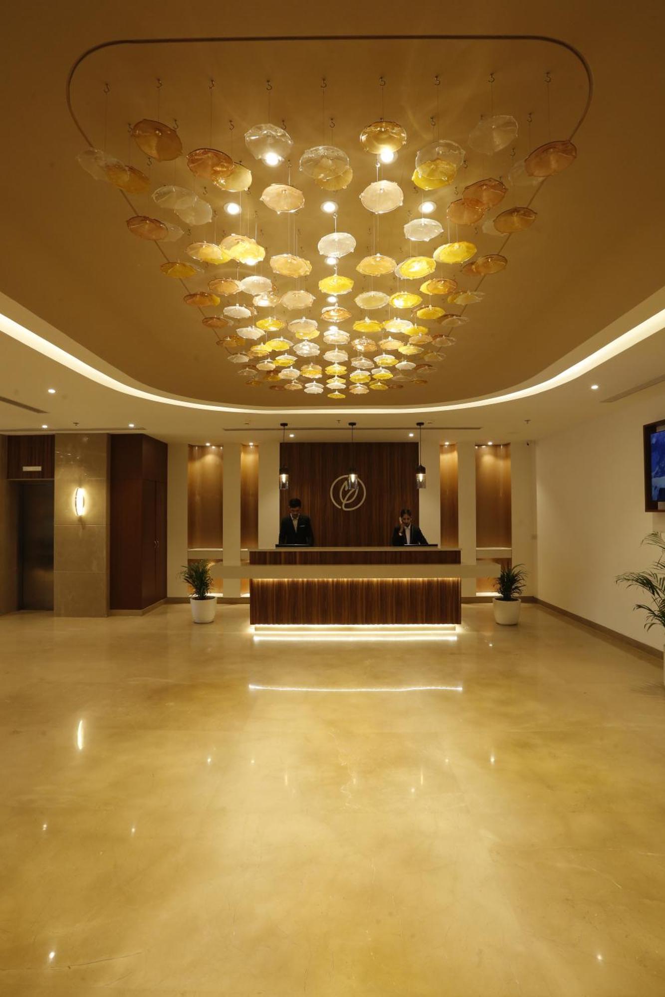 Tulip Inn Zirakpur Εξωτερικό φωτογραφία