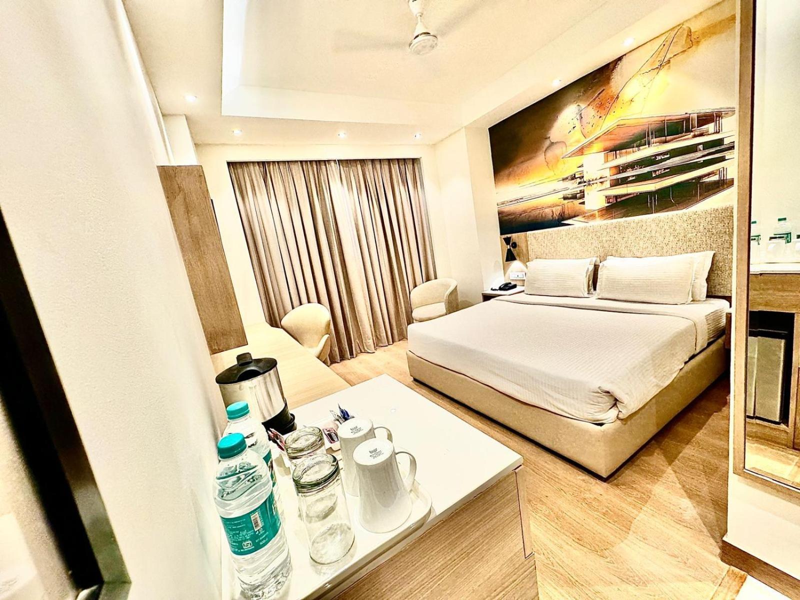 Tulip Inn Zirakpur Εξωτερικό φωτογραφία