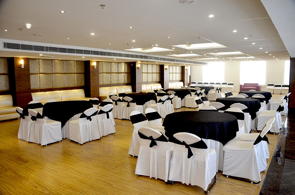 Tulip Inn Zirakpur Εξωτερικό φωτογραφία